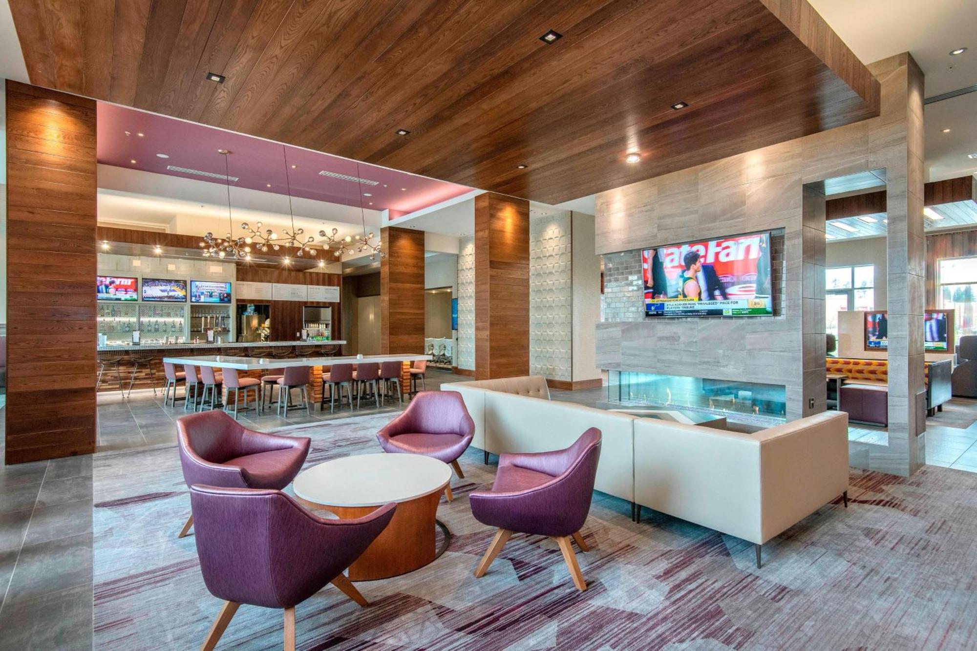 Courtyard By Marriott Raleigh Cary/Parkside Town Commons Hotel Ngoại thất bức ảnh