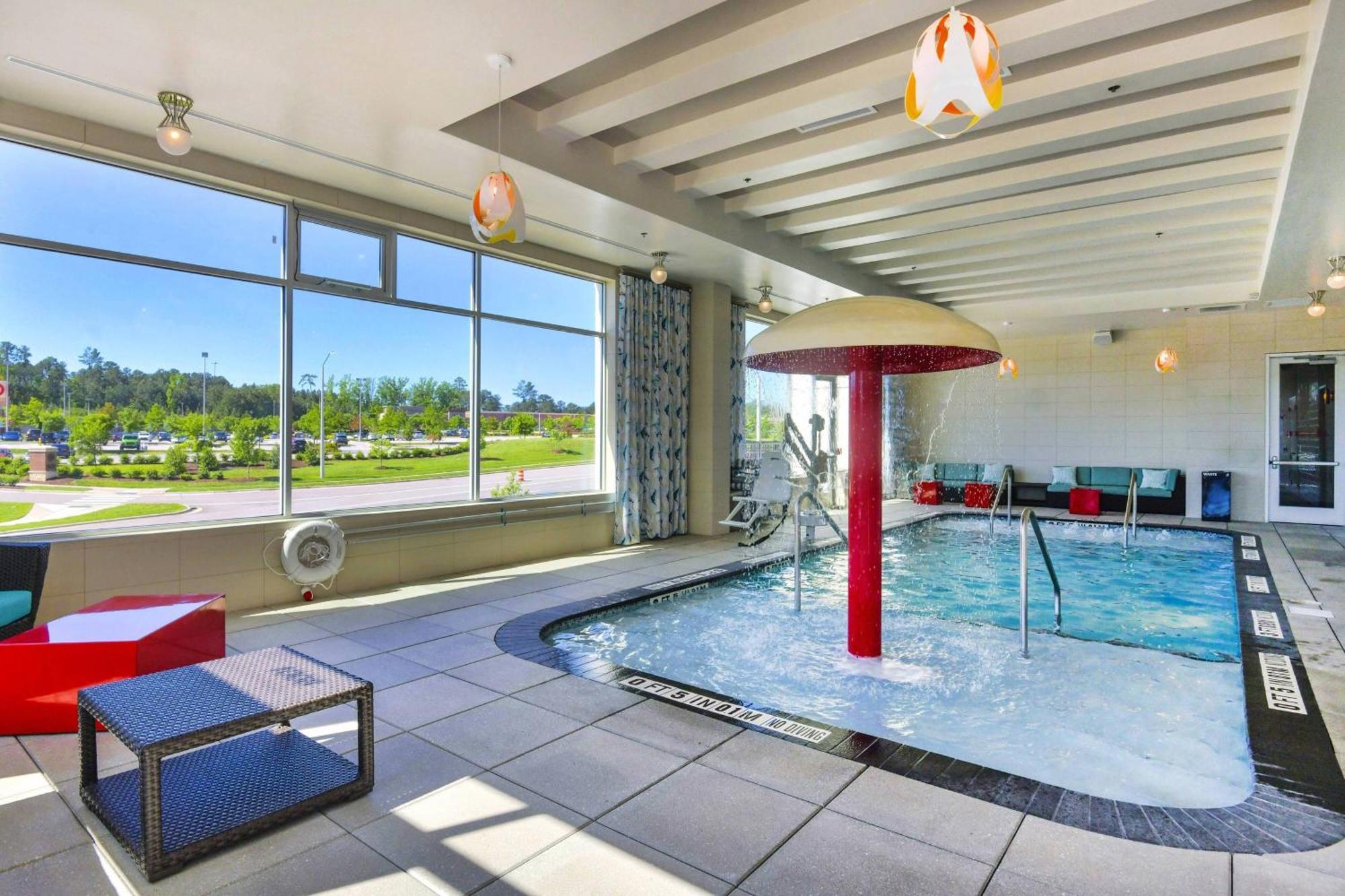 Courtyard By Marriott Raleigh Cary/Parkside Town Commons Hotel Ngoại thất bức ảnh