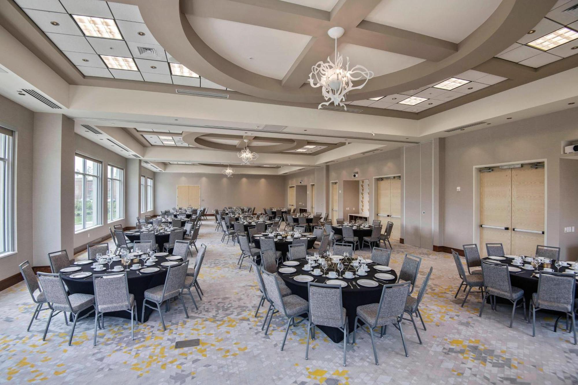 Courtyard By Marriott Raleigh Cary/Parkside Town Commons Hotel Ngoại thất bức ảnh