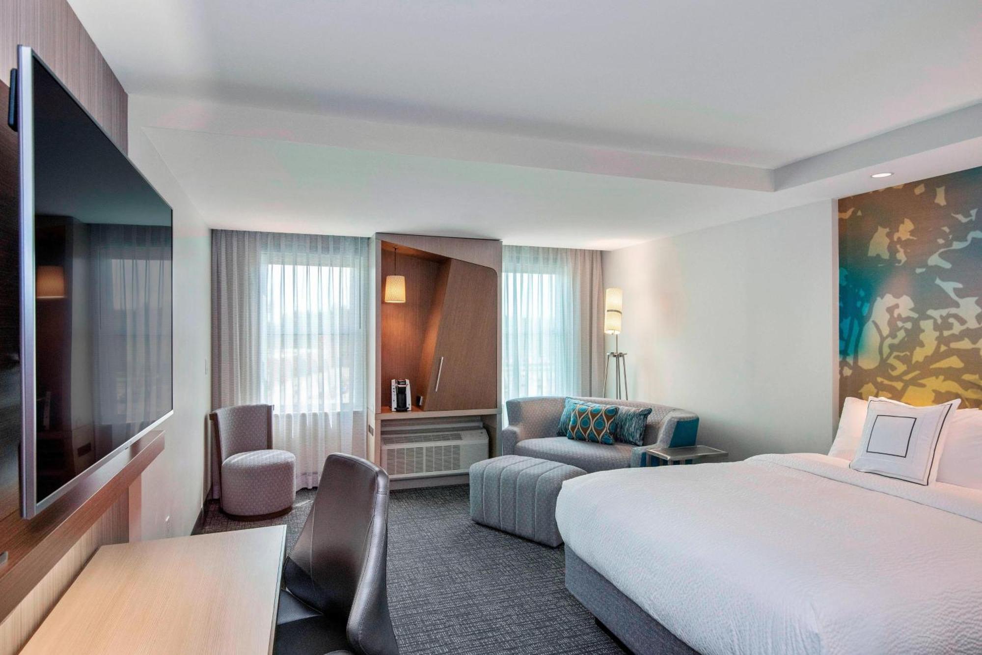 Courtyard By Marriott Raleigh Cary/Parkside Town Commons Hotel Ngoại thất bức ảnh